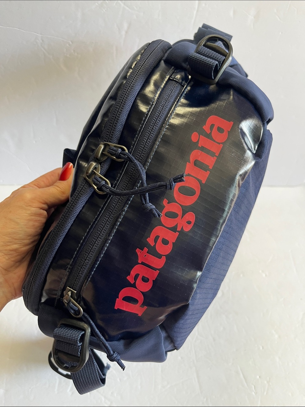 Patagonia Black Hole Pack 5L crossbody/waist belt in navy